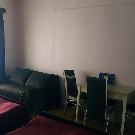 Homestay Nika Tbilisi Exterior foto