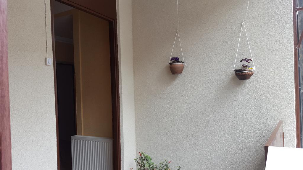 Homestay Nika Tbilisi Exterior foto